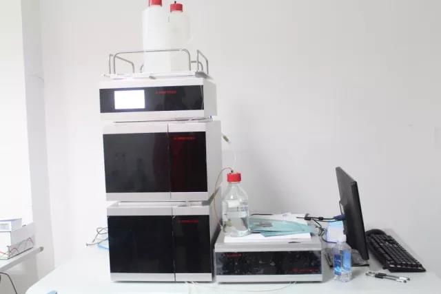 超高效液相色谱-串联质谱检测奶粉中苯甲酸(benzoic acid)含量的分析方法